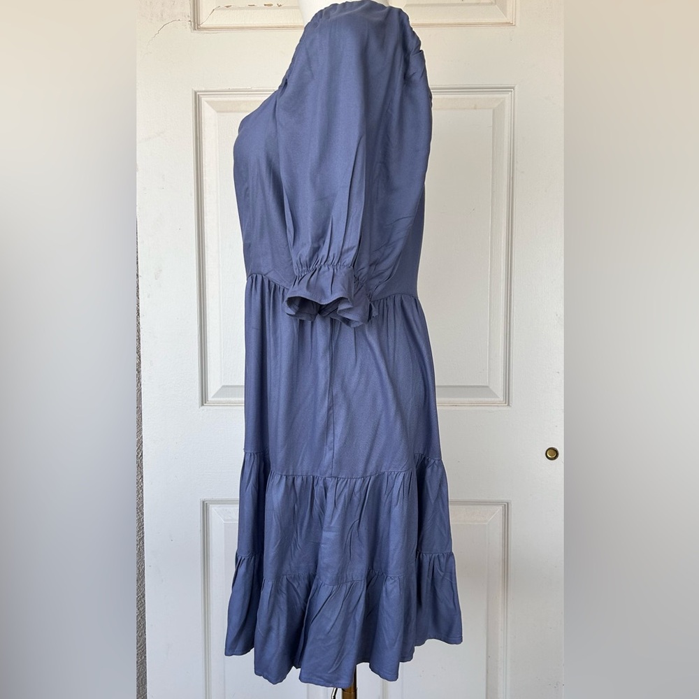Beyond Words Tiered Puffed Sleeve Soft Queen Anne‎ Neckline Size Large - Picture 3 of 9